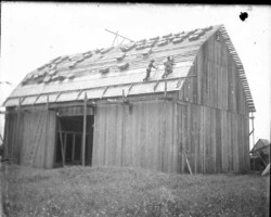 Roofing barn in Point Lookout Area
