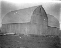 Barn in Point Lookout Area