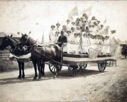 1911 Au Gres Pioneer Picnic Parade Float 1911 Au Gres Pioneer Picnic Parade Float