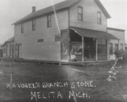 M A Vogel’s Branch Store, Melita (Date unknown) M A Vogel’s Branch Store, Melita (Date unknown)