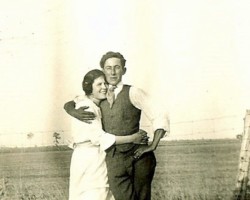 After 1919 Roscoe & Ida (Cassmore) Warren After 1919 Roscoe & Ida (Cassmore) Warren