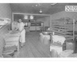 Au Gres Bakery (Date unknown) Au Gres Bakery (Date unknown)