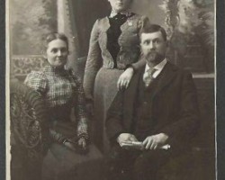 Who are these people? Where was the photo taken? When? Portrait man and two women