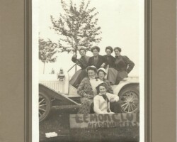 Who are these women? Where was the photo taken? When? What was the Lemon Club? What kind of car? Lemon Club Headquarters